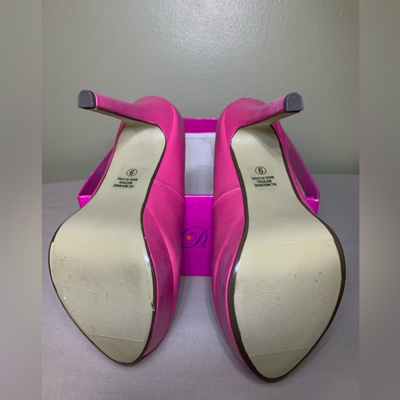 Women’s Delicious Platform Stilettos. Color: Fuschia. Size: 9. Never worn. - Picture 5 of 7